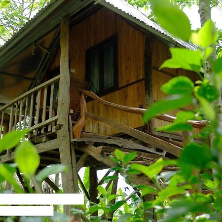Villa Sunny Field Eco Stilt House Cat Tien Exterior foto