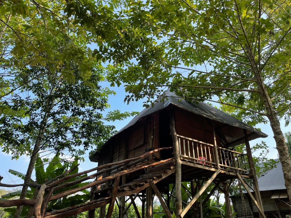 Villa Sunny Field Eco Stilt House Cat Tien Exterior foto