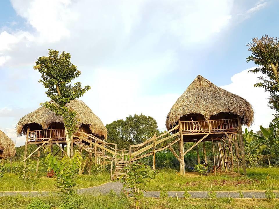 Villa Sunny Field Eco Stilt House Cat Tien Exterior foto