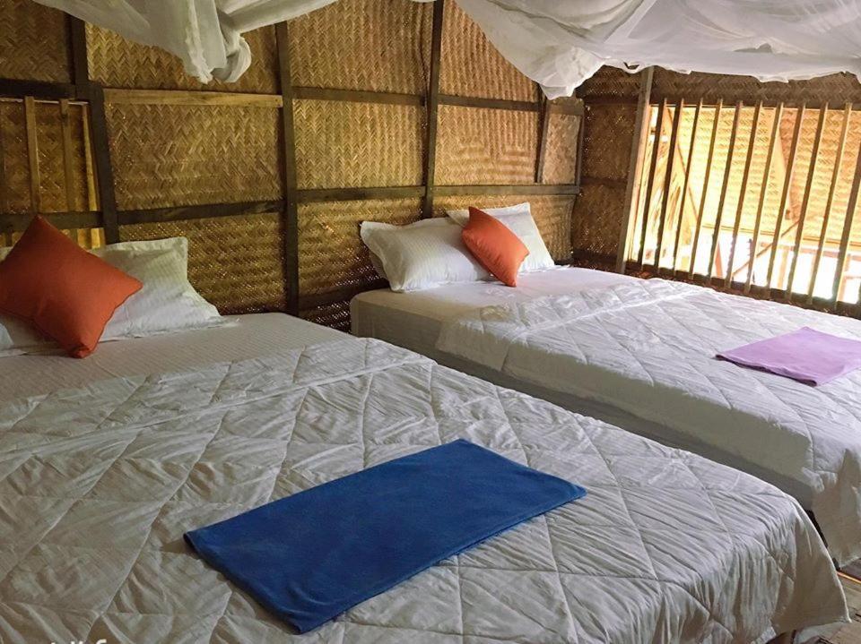 Villa Sunny Field Eco Stilt House Cat Tien Exterior foto